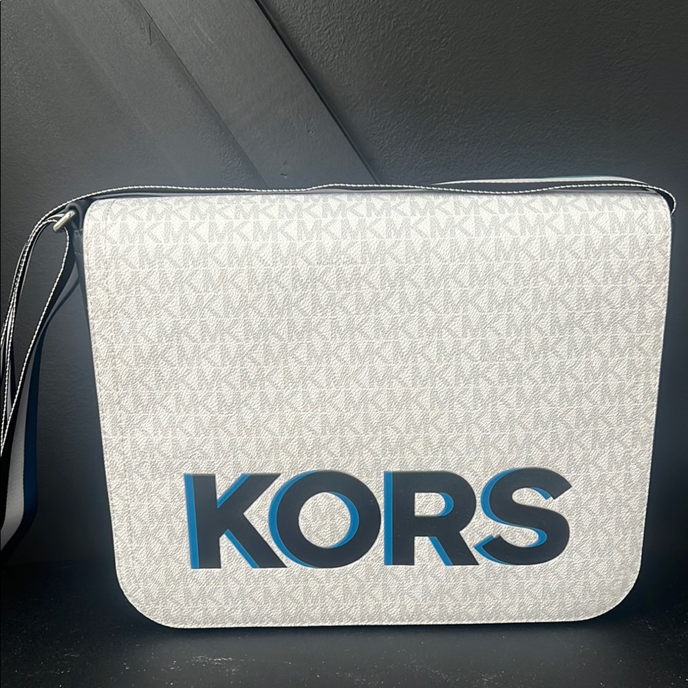 Michael Kors White and Black Messenger Bag with Signature Branding